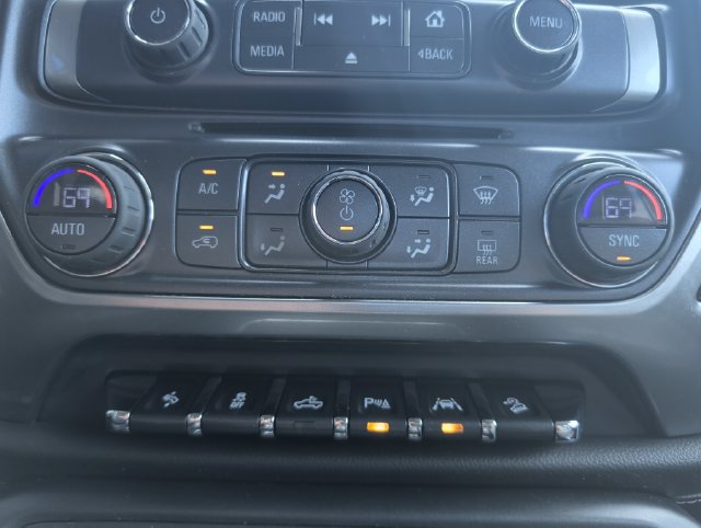 Used 2017 Chevrolet Silverado 1500 LTZ Z71 w/ LTZ Plus Package AWD/4WD image 20