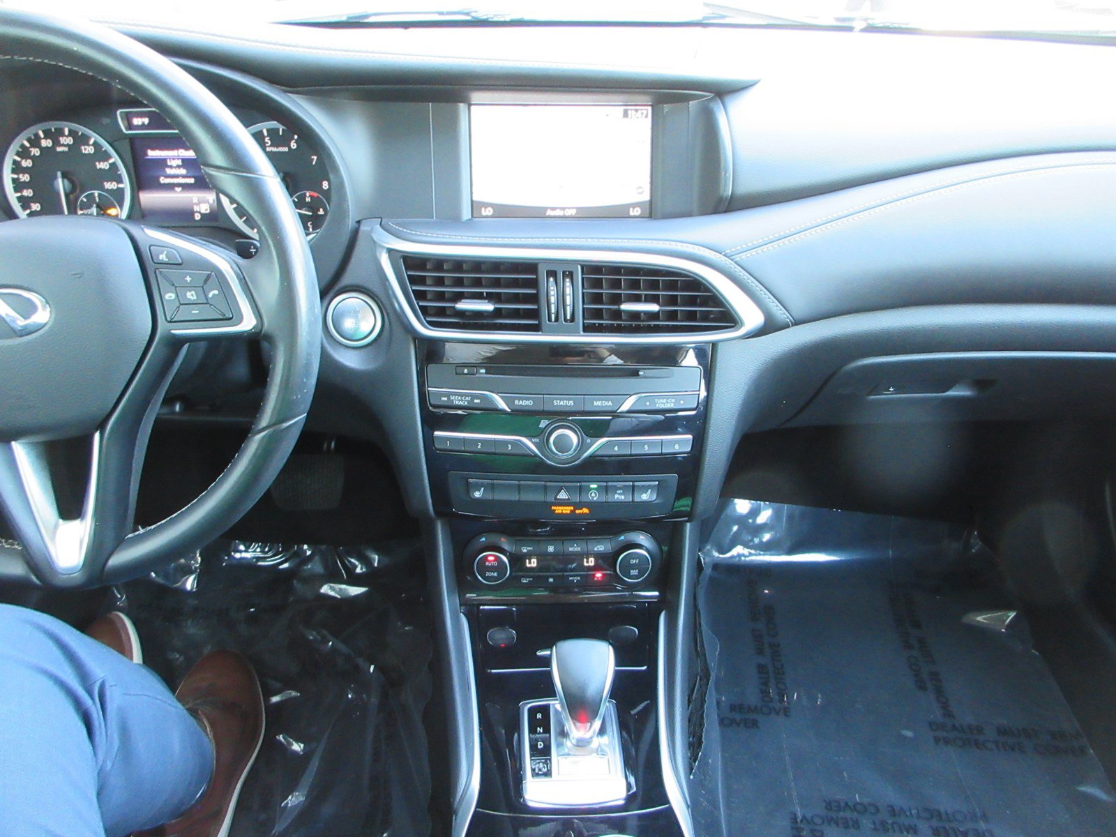 Used 2018 INFINITI QX30 AWD w/ Pro Assist Package image 37
