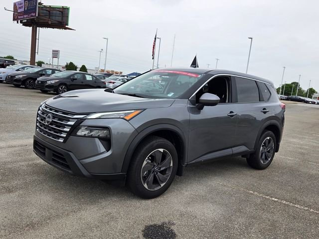 Used 2026 Nissan Rogue SV FWD image 3