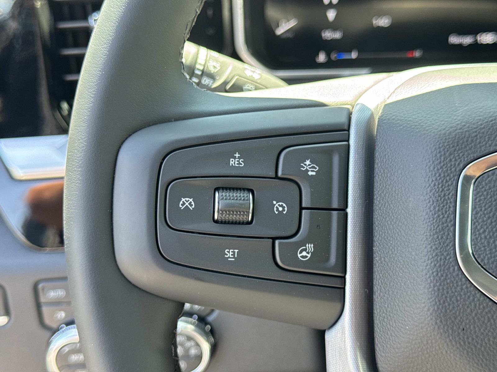 New 2026 GMC Sierra 2500 SLT w/ Max Trailering Package AWD/4WD image 11