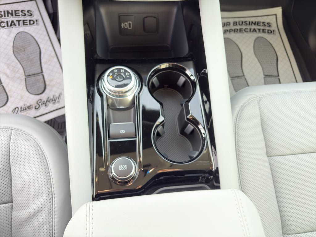 New 2026 Ford Explorer Platinum w/ LUX Leather Package image 23