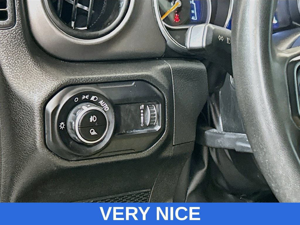 Used 2023 Jeep Gladiator Sport AWD/4WD image 8