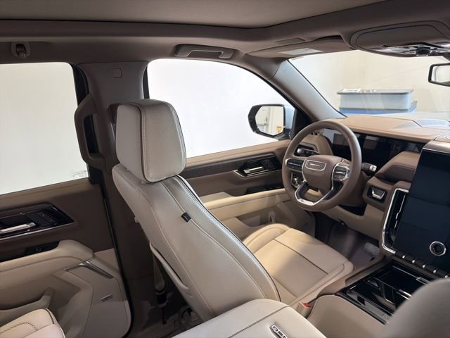 Used 2026 GMC Yukon Denali w/ Sun & Power Step Package image 37