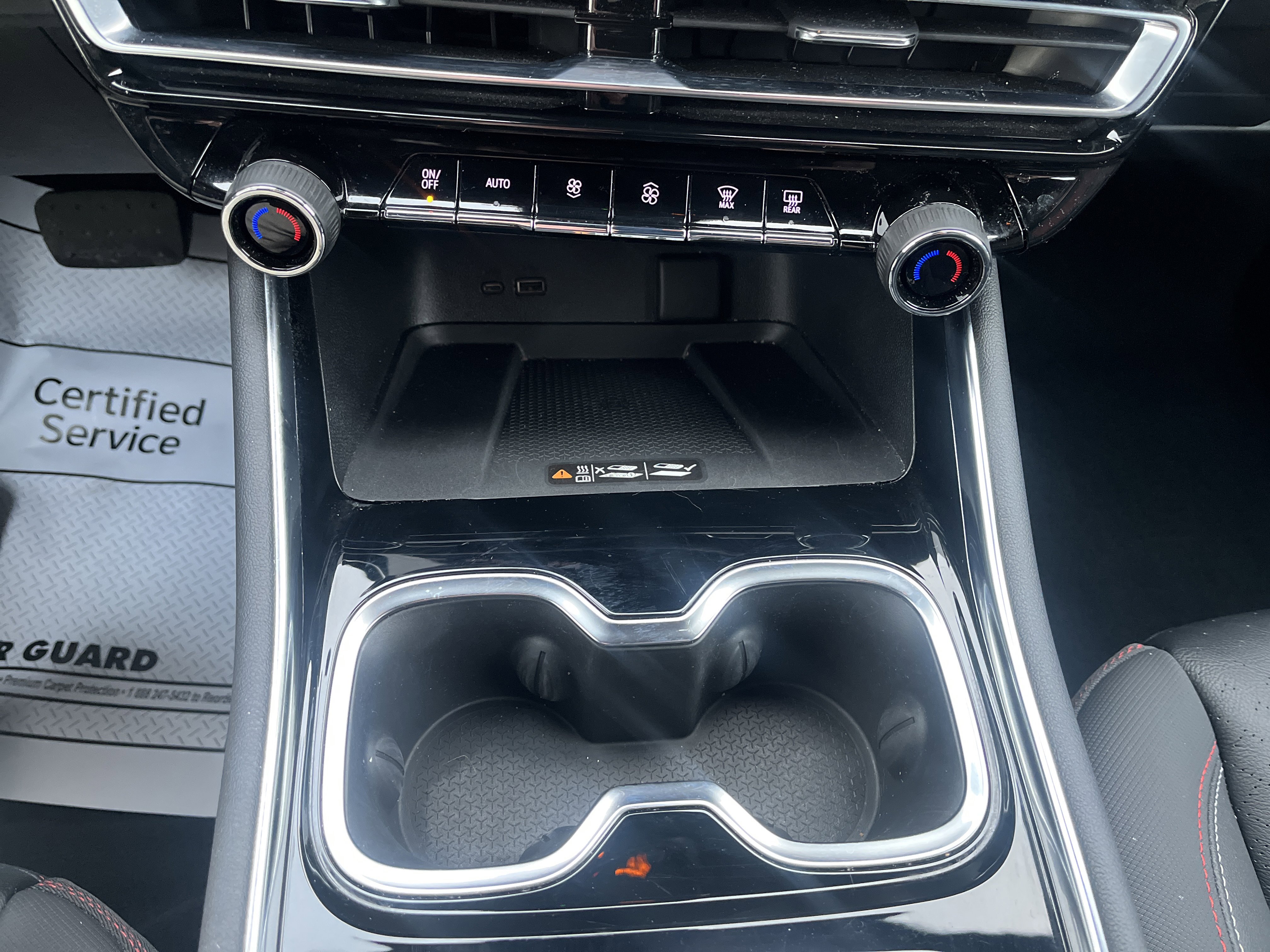 Used 2024 Chevrolet Traverse RS w/ LPO, Floor Liner Package image 35