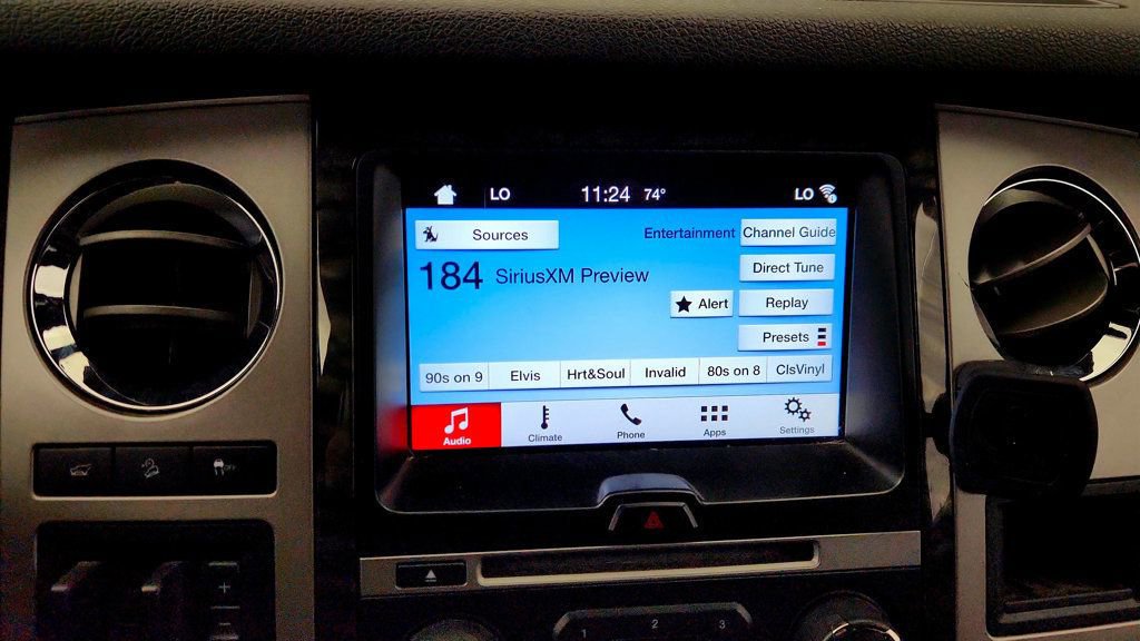 Used 2016 Ford Expedition Limited image 19