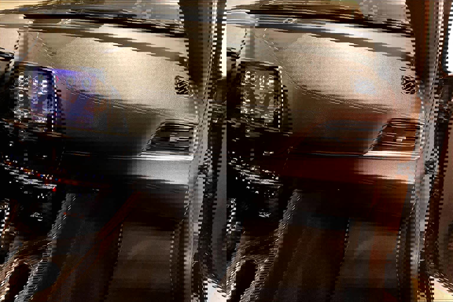 Used 2023 Cadillac CT4 V w/ Technology Package image 17