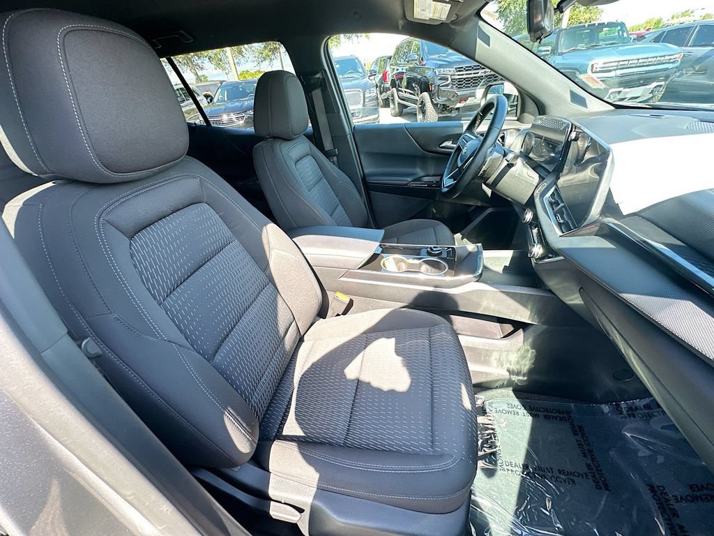 Certified 2026 Chevrolet Equinox LT w/ Safety and Technology Package FWD image 26