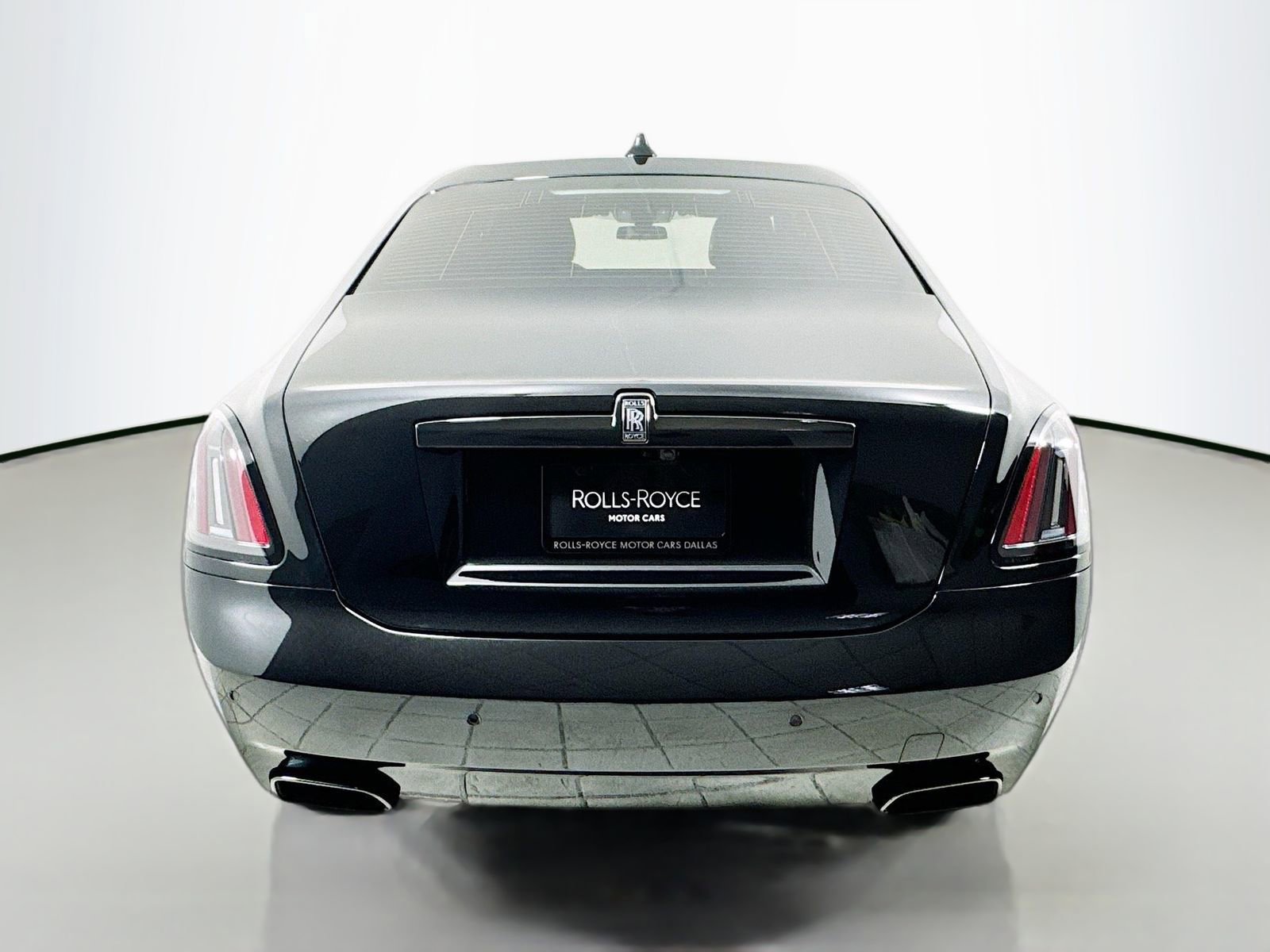 Certified 2025 Rolls-Royce Ghost Black Badge AWD/4WD image 7