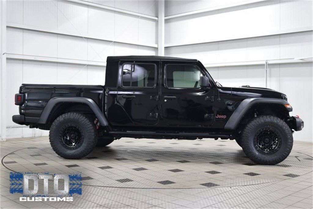 Used 2023 Jeep Gladiator Mojave w/ Trailer Tow Package image 8