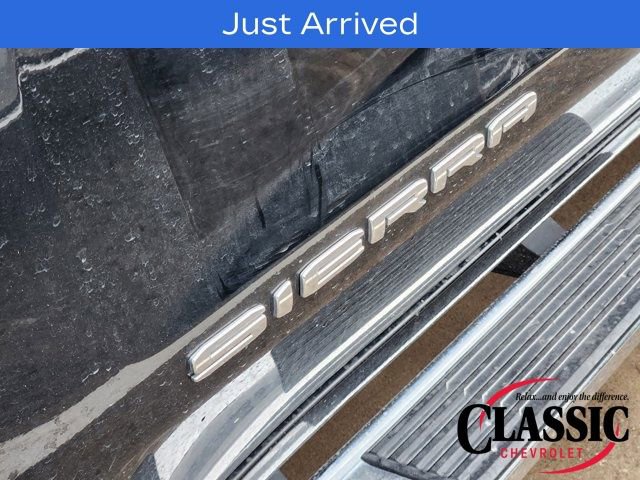 Used 2023 GMC Sierra 1500 SLT image 18