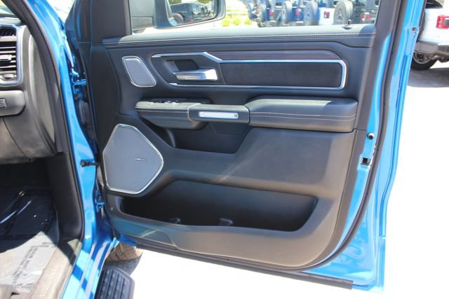 Used 2025 RAM 1500 Laramie w/ Night Edition AWD/4WD image 31
