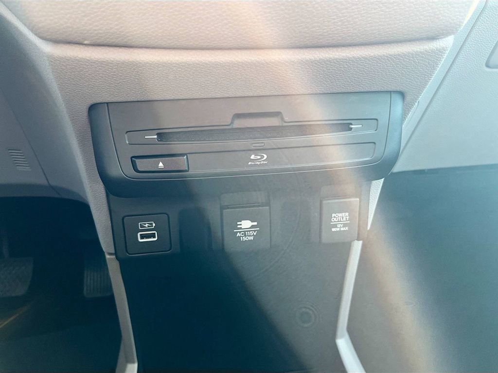 Used 2023 Honda Odyssey Touring image 38