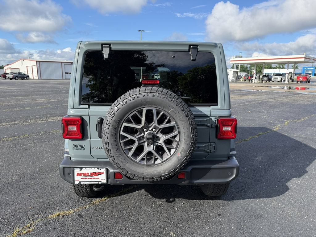 New 2026 Jeep Wrangler Unlimited Sahara AWD/4WD image 8