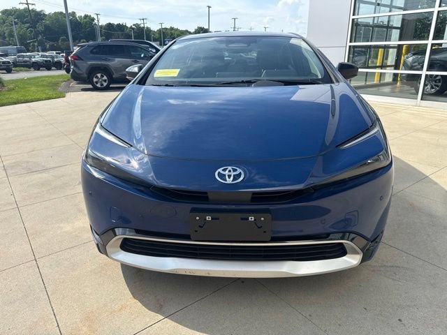 Used 2023 Toyota Prius Prime FWD image 2
