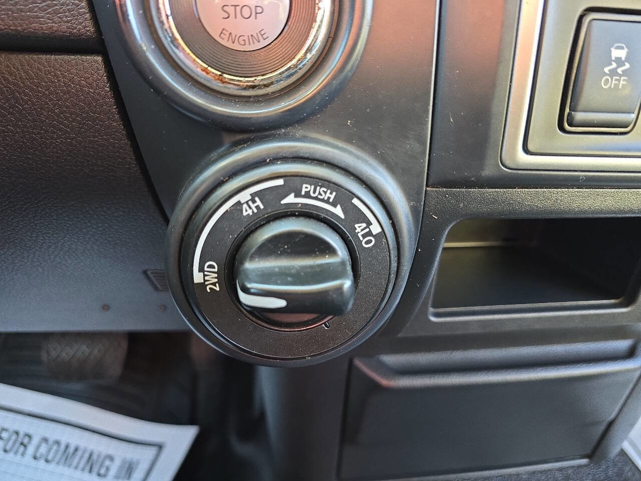 Used 2017 Nissan Titan S image 16