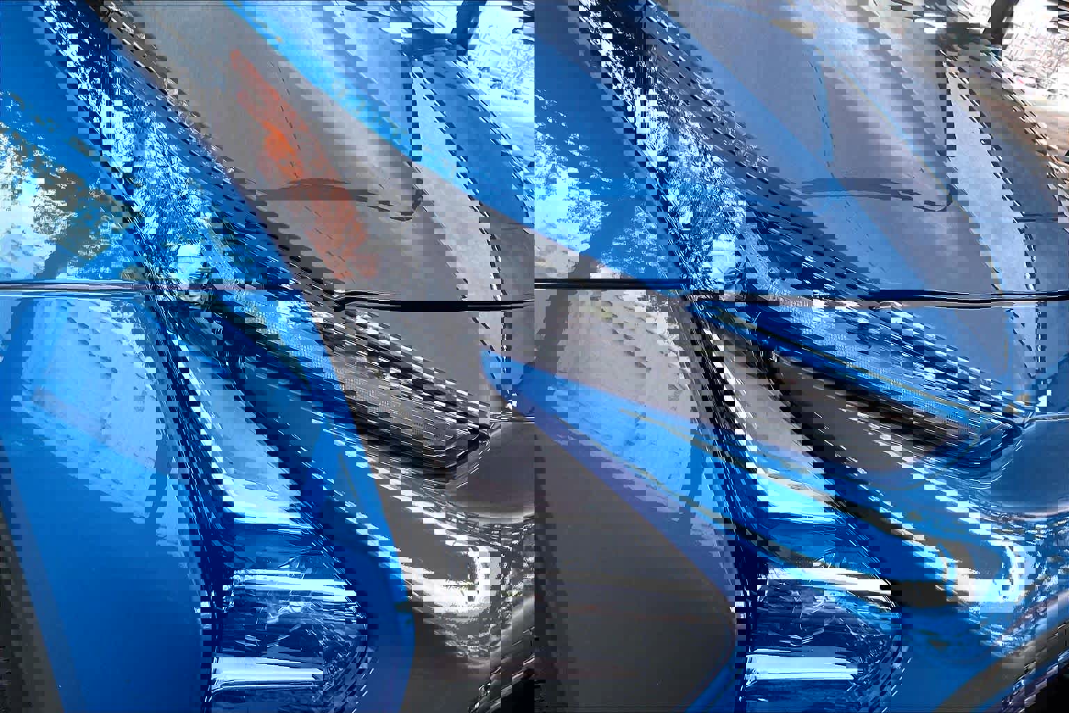 Used 2023 Chevrolet Bolt LT w/ Infotainment Package image 26