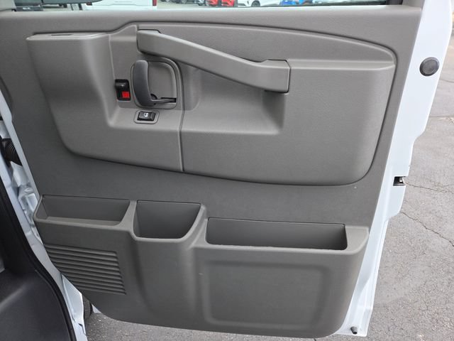 New 2026 GMC Savana 2500 w/ Driver Convenience Package RWD image 21