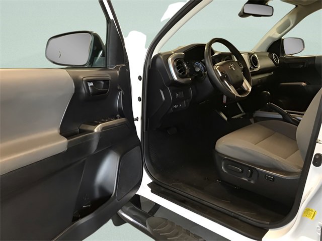 Certified 2020 Toyota Tacoma SR5 image 10