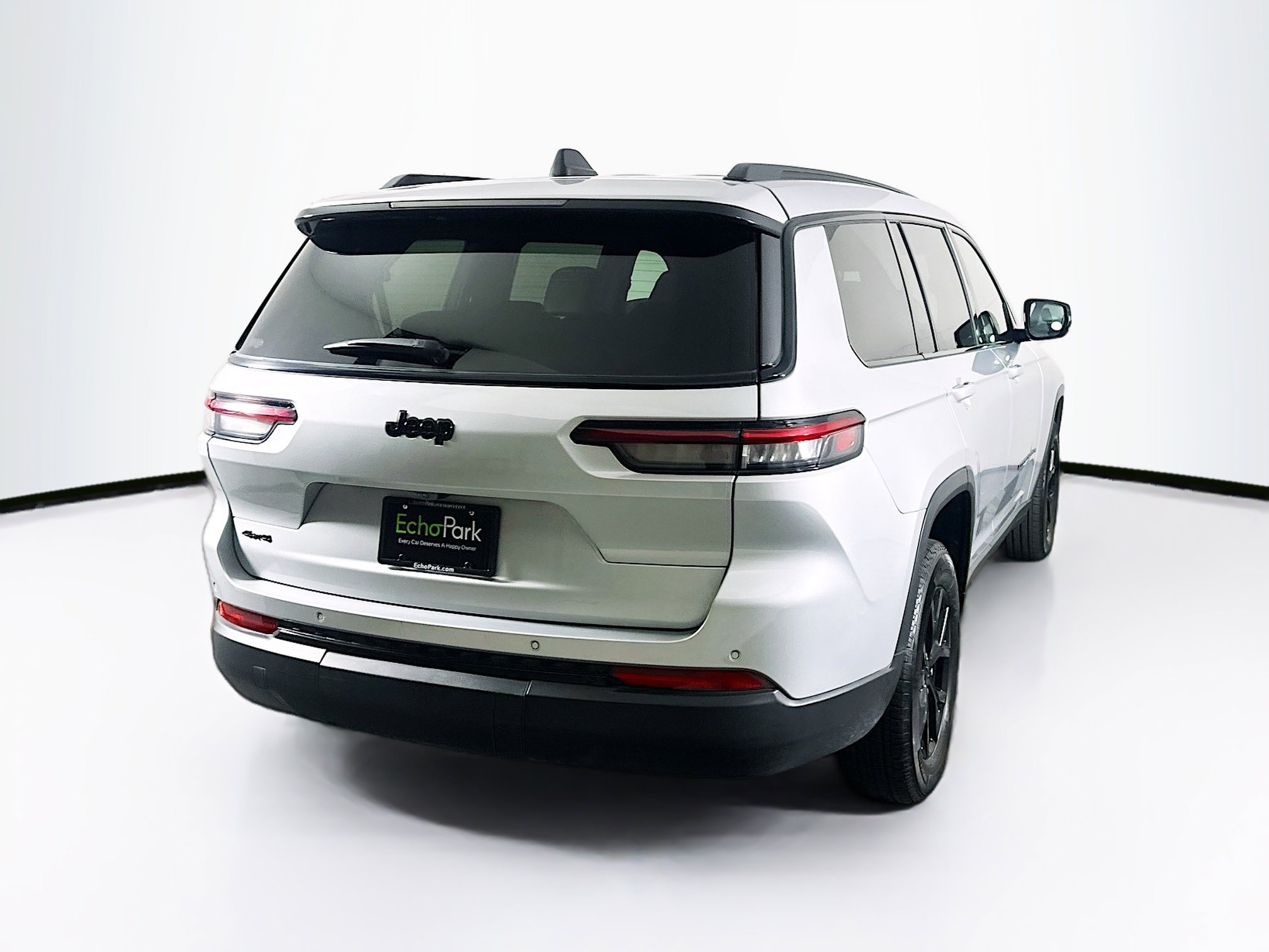 Used 2024 Jeep Grand Cherokee L Altitude image 9