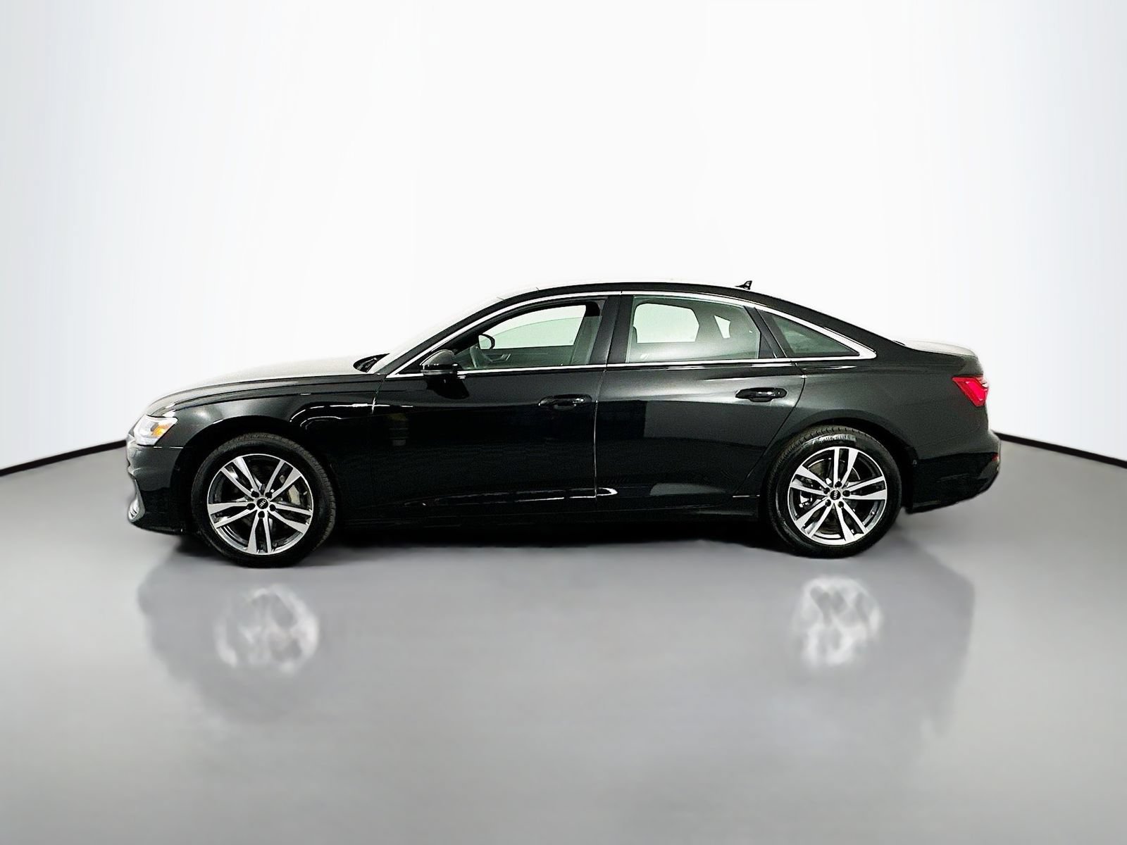 Used 2023 Audi A6 Premium Plus AWD/4WD image 4