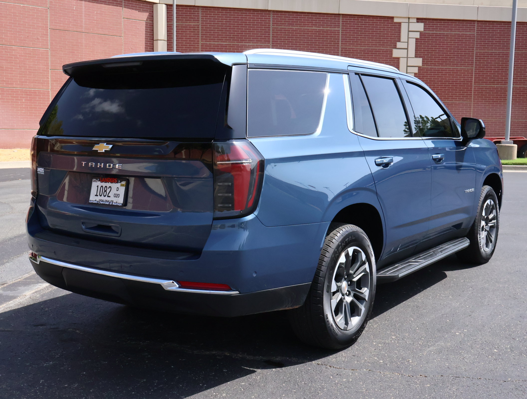 Used 2026 Chevrolet Tahoe LS AWD/4WD image 30