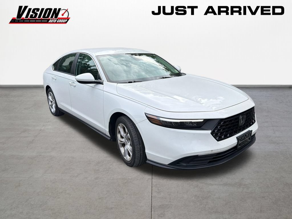 Used 2023 Honda Accord LX image 3