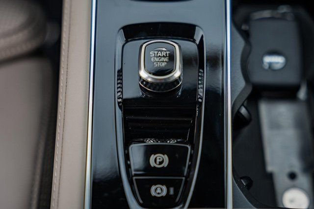 New 2026 Volvo XC90 B6 Ultra w/ Protection Package Premier image 24