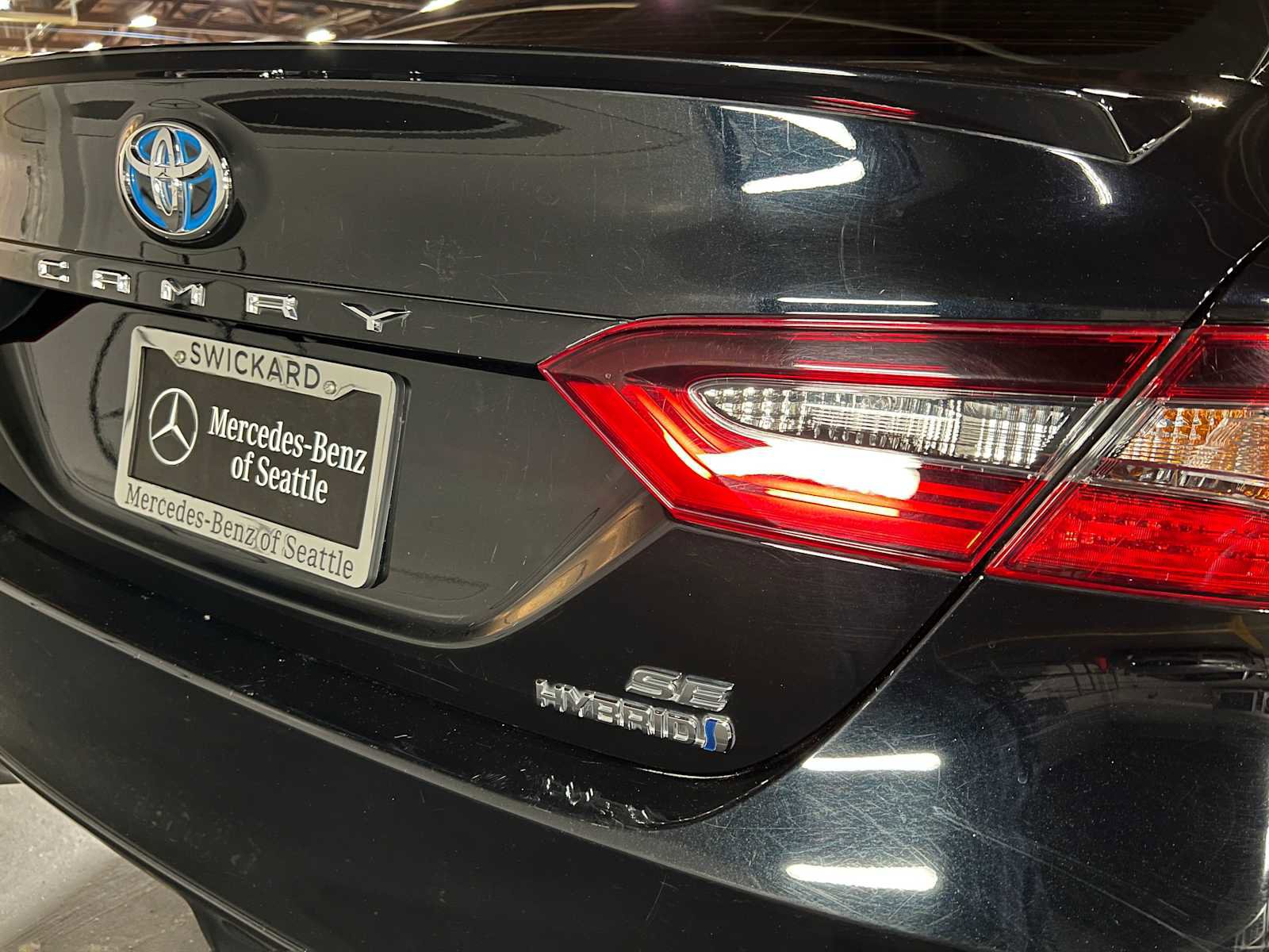 Used 2024 Toyota Camry SE FWD image 14