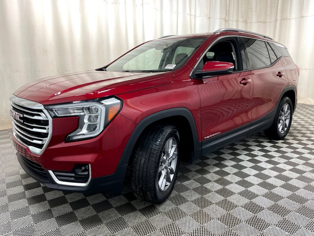 Certified 2024 GMC Terrain SLT w/ Infotainment Package II AWD/4WD image 18