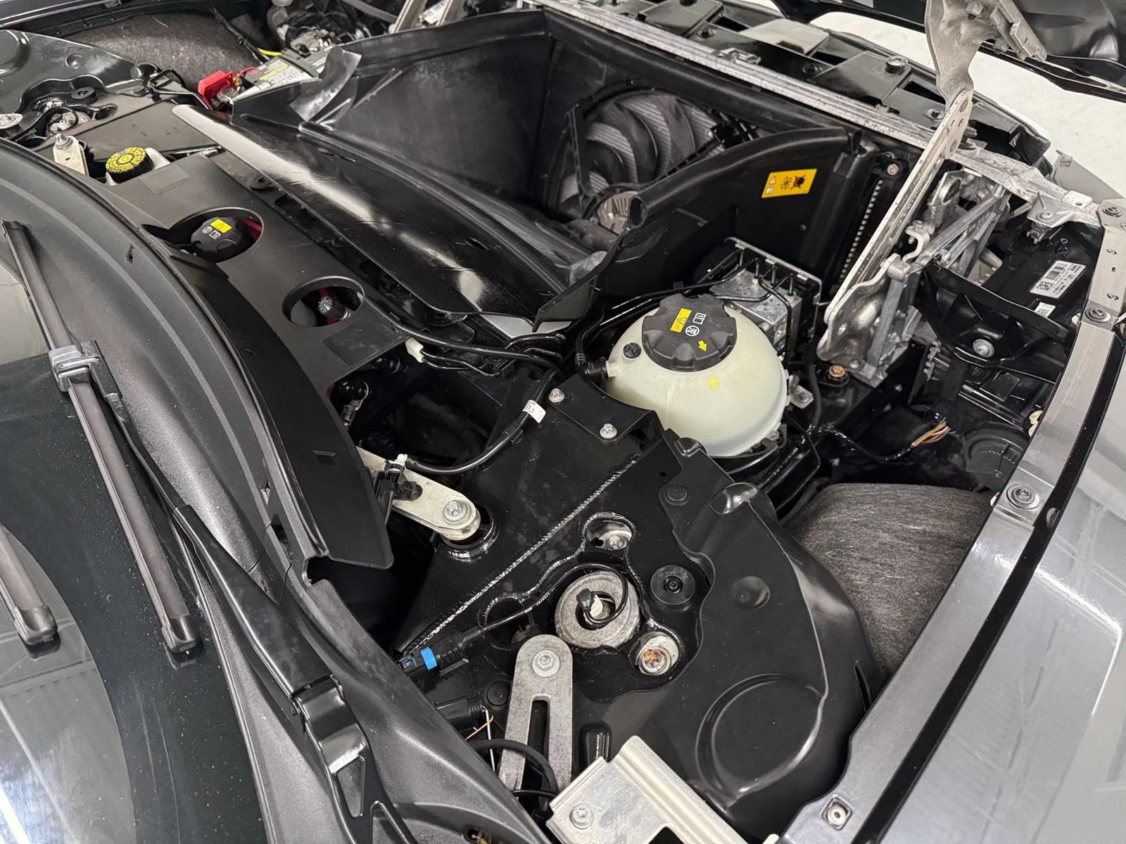 Used 2016 BMW i8 AWD/4WD image 37