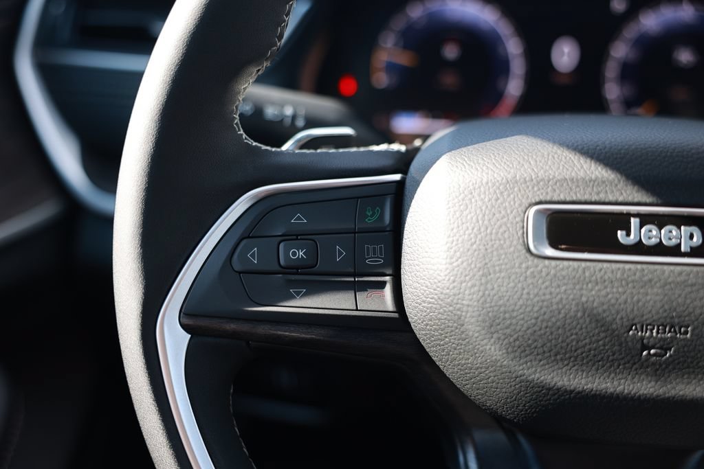 New 2025 Jeep Grand Cherokee Limited AWD/4WD image 18