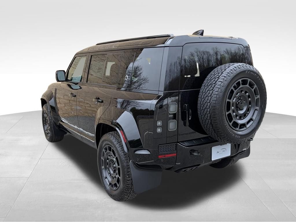 New 2026 Land Rover Defender 110 image 5