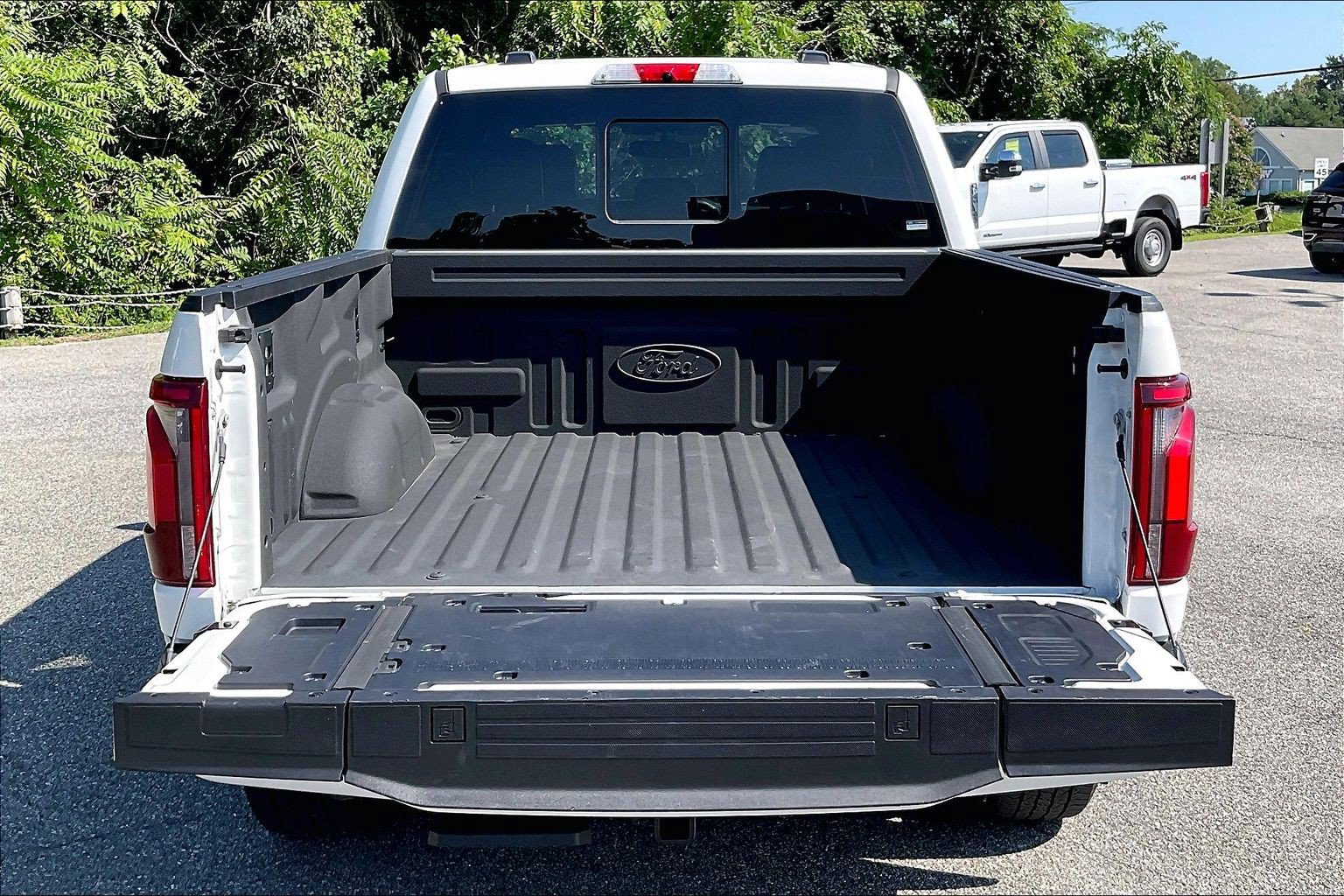 Certified 2025 Ford F150 Platinum w/ Equipment Group 702A High AWD/4WD image 33