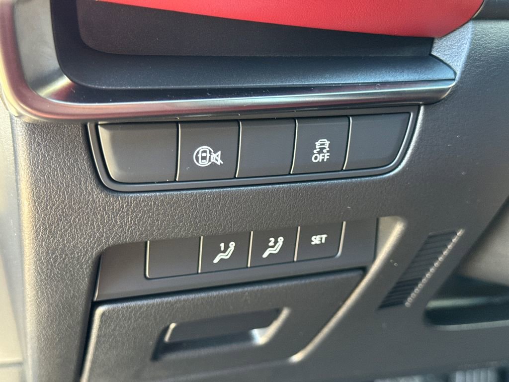 Used 2025 MAZDA MAZDA3 2.5 S Hatchback w/ Premium Pkg image 28