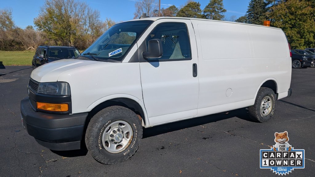 Used 2021 Chevrolet Express 2500 w/ Driver Convenience Package RWD image 3