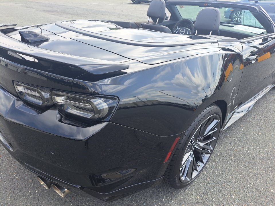 Used 2023 Chevrolet Camaro ZL1 RWD image 19