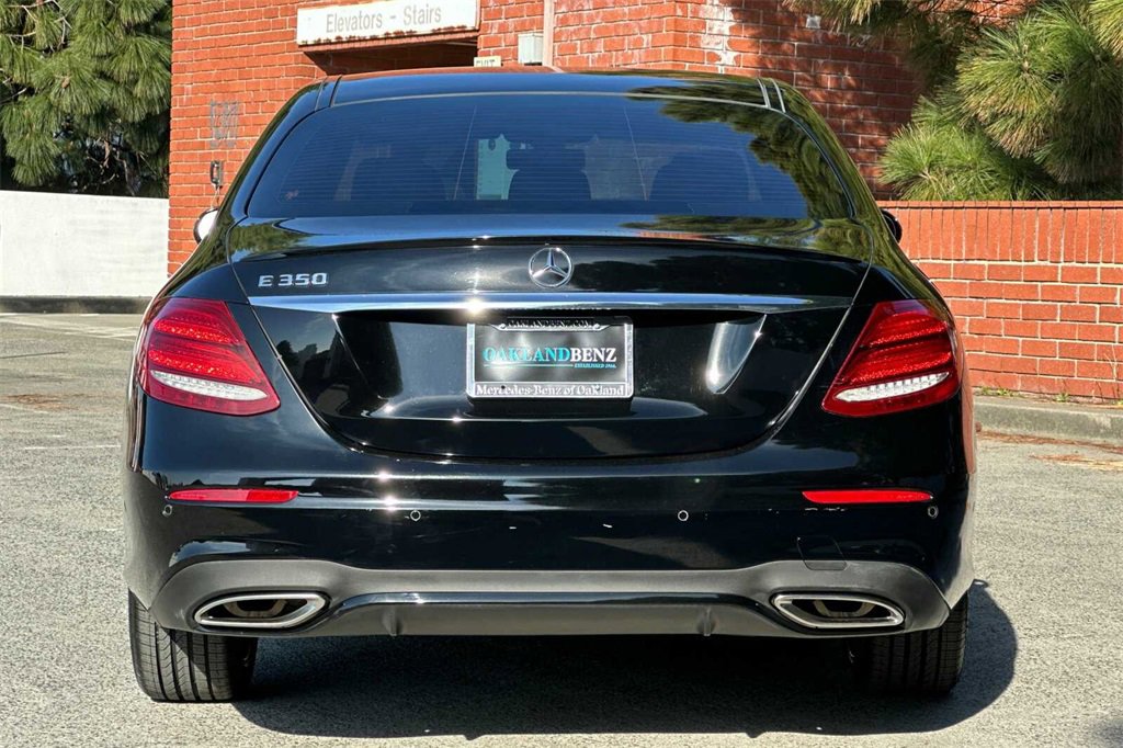 Used 2020 Mercedes-Benz E 350 Sedan image 5