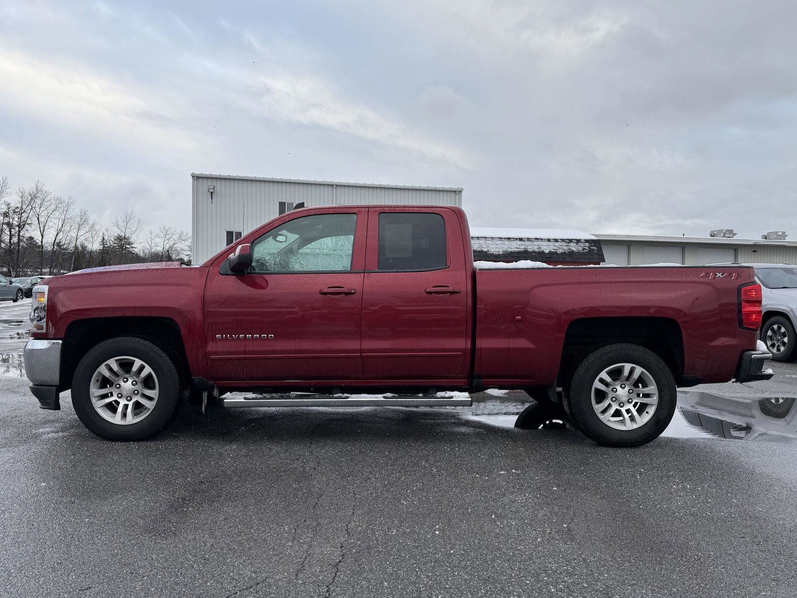Used 2018 Chevrolet Silverado 1500 LT w/ All Star Edition image 8