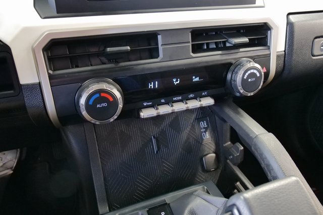 Used 2024 Toyota Tacoma TRD Off-Road image 22