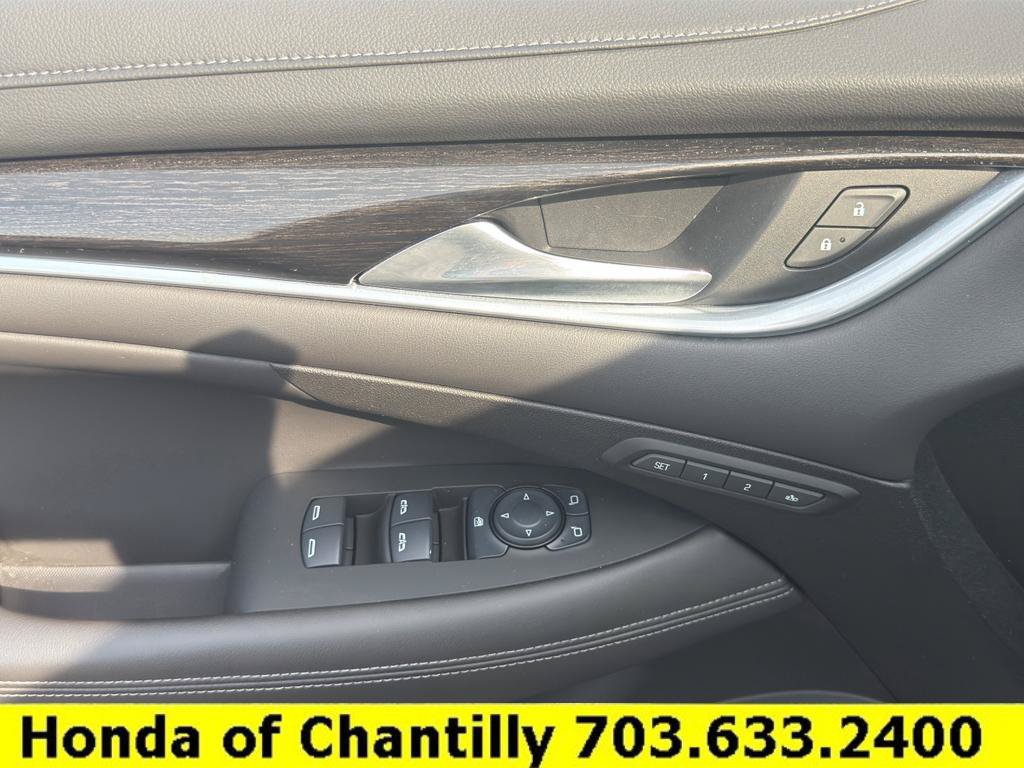 Used 2017 Buick LaCrosse Premium w/ Driver Confidence Package #2 FWD image 22