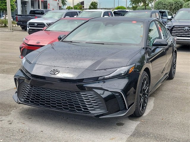 New 2026 Toyota Camry SE image 2