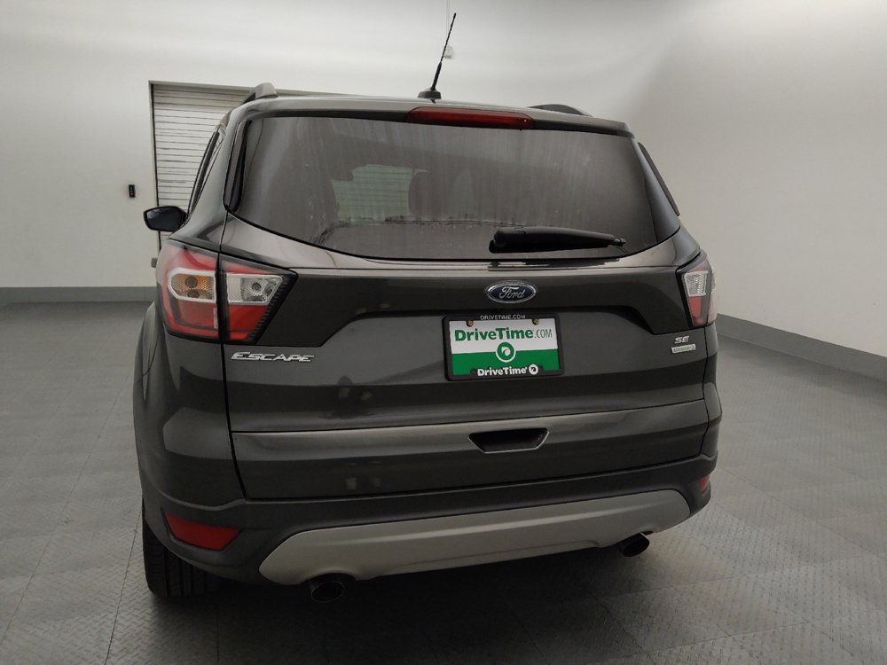 Used 2018 Ford Escape SE FWD image 6
