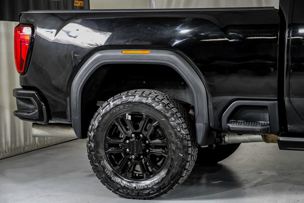 Used 2022 GMC Sierra 2500 Denali w/ Denali Black Diamond Edition AWD/4WD image 6