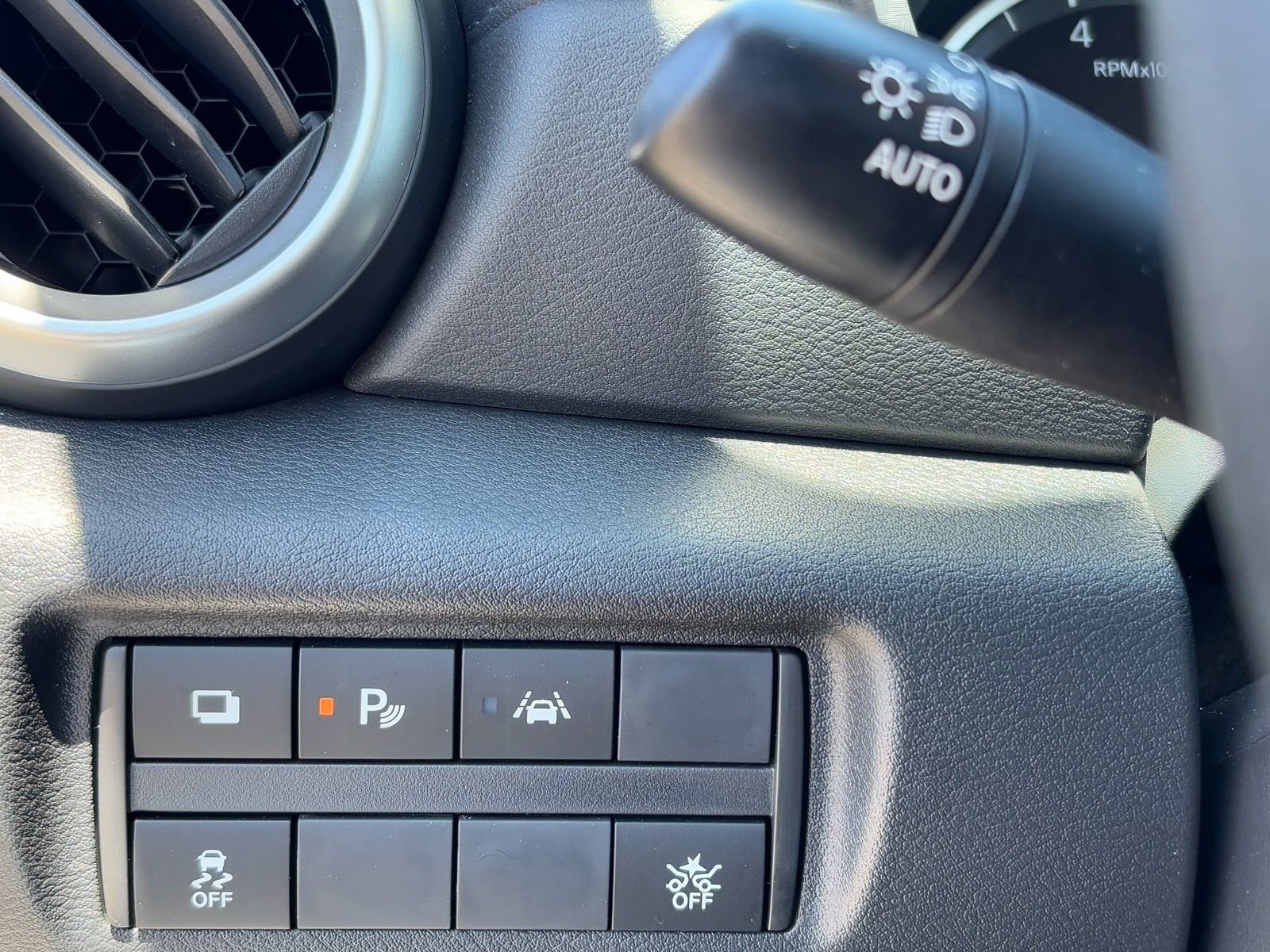 Certified 2025 Nissan Versa S w/ Trunk Package image 28