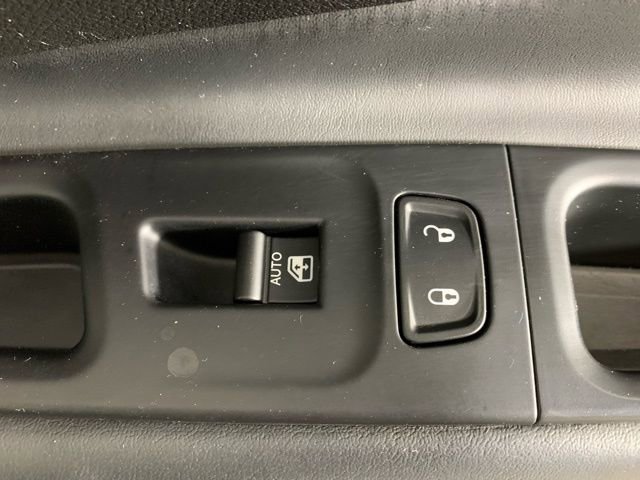 Used 2018 Jeep Renegade Trailhawk image 31