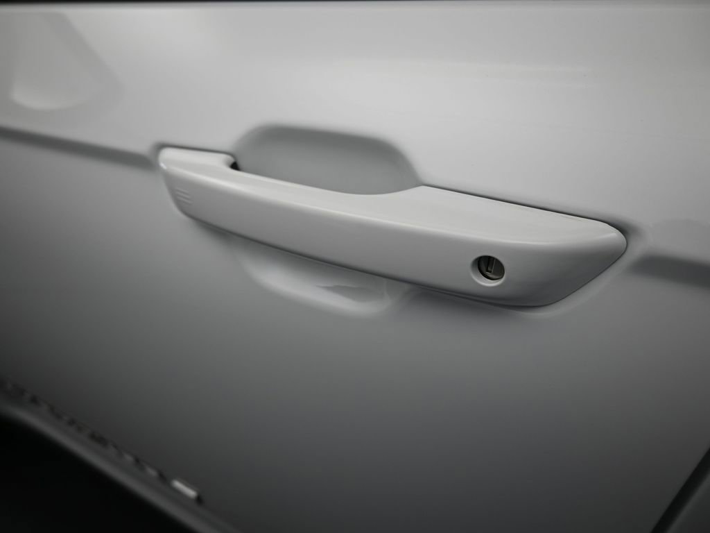 New 2026 Jeep Grand Cherokee L Laredo image 28