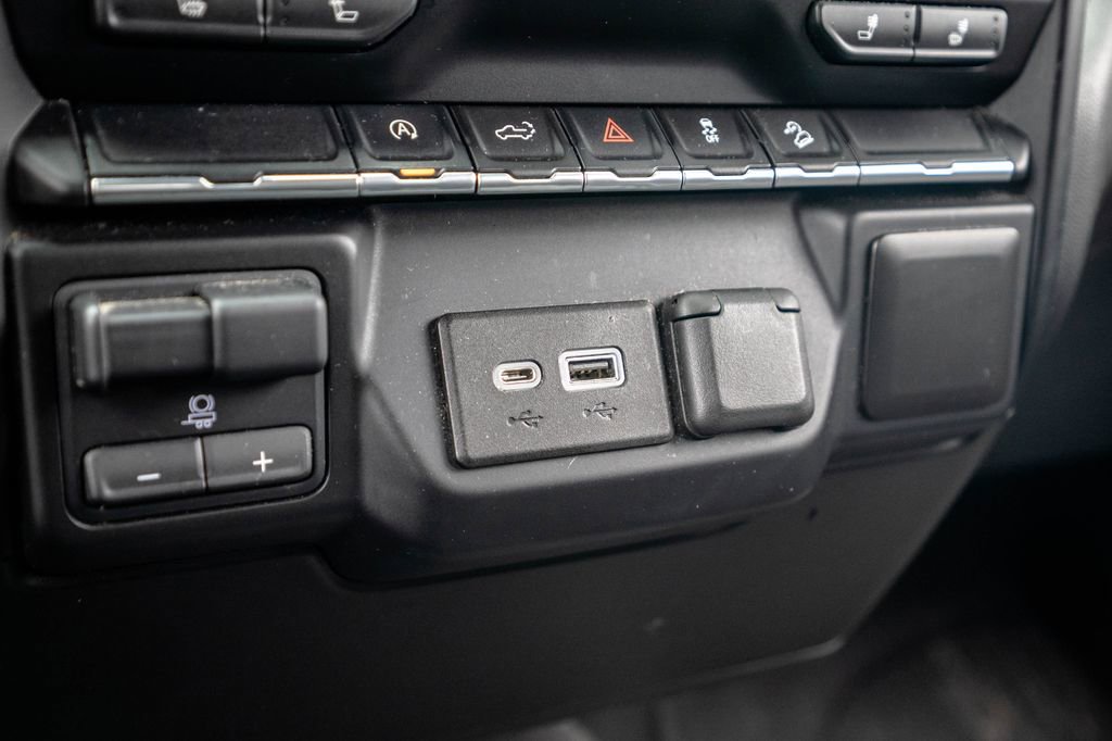 Certified 2019 Chevrolet Silverado 1500 RST w/ All-Star Edition AWD/4WD image 26