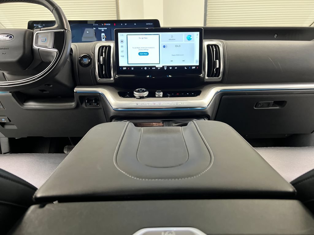 Used 2025 Ford Expedition Platinum AWD/4WD image 59