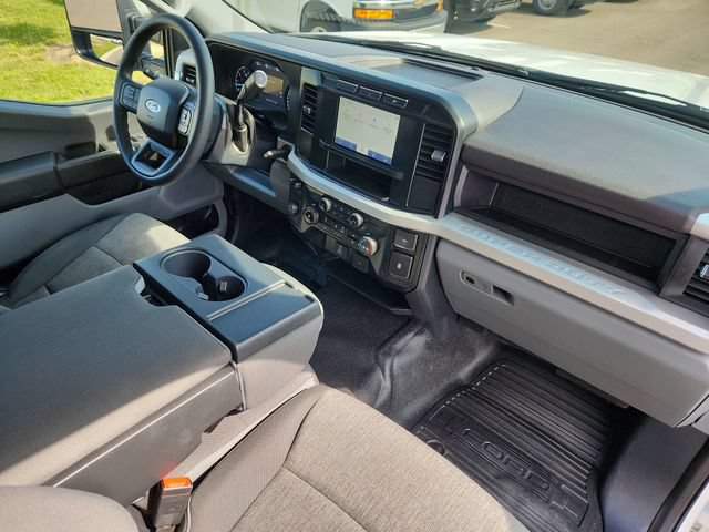 Used 2024 Ford F350 XL RWD image 34