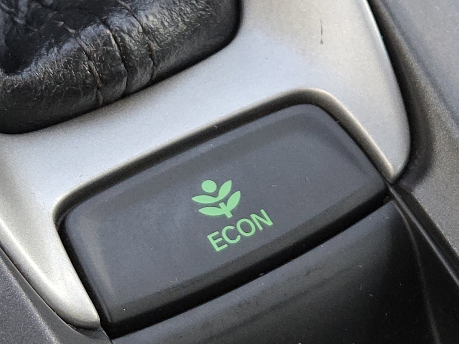 Used 2018 Honda Accord LX image 5